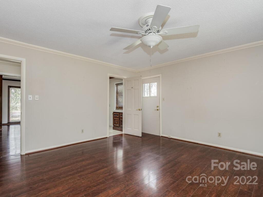 4921 Hardison Road Charlotte NC 28226