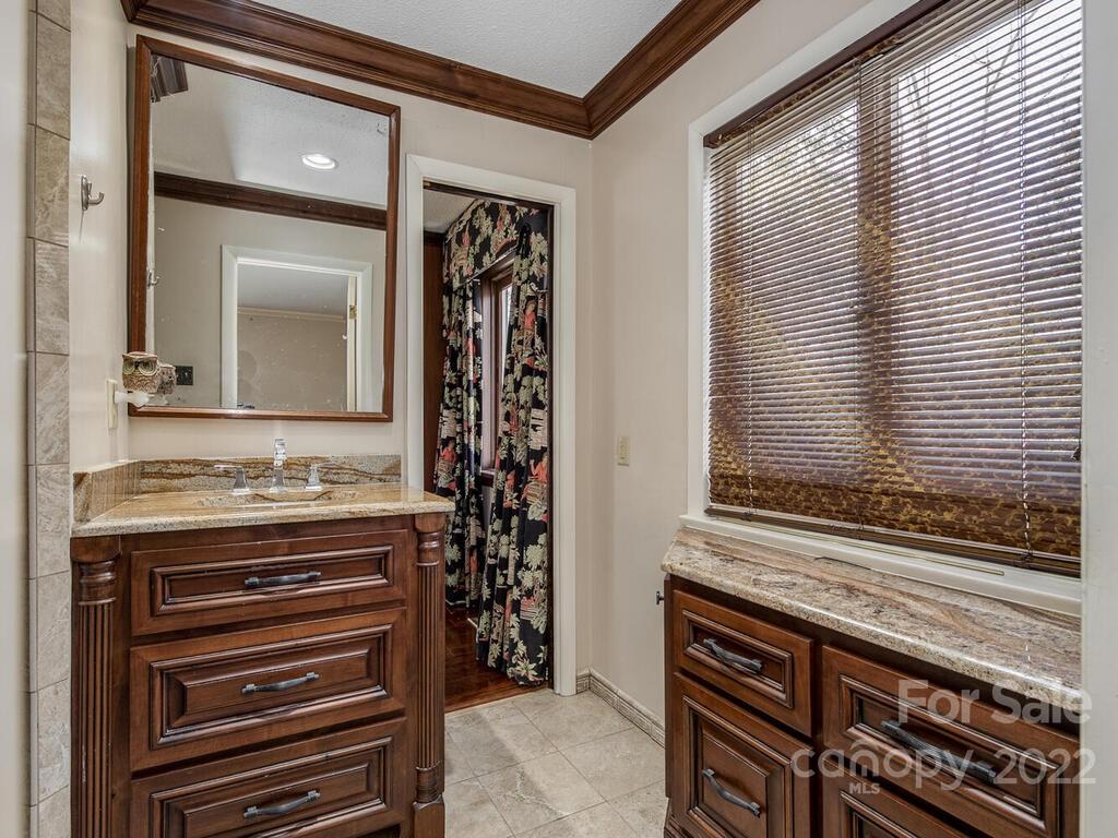 4921 Hardison Road Charlotte NC 28226