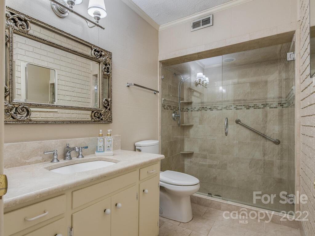 4921 Hardison Road Charlotte NC 28226