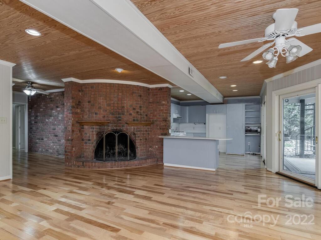 4921 Hardison Road Charlotte NC 28226