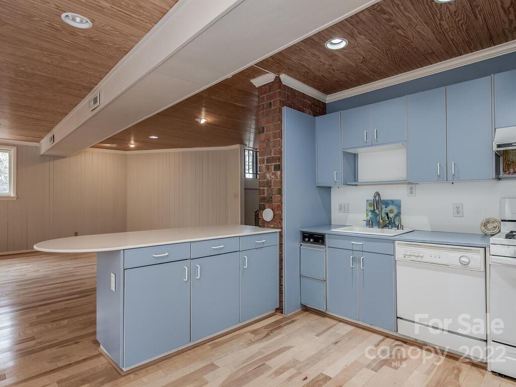4921 Hardison Road Charlotte NC 28226