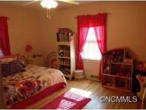 285 Broad Street Marion NC 28752