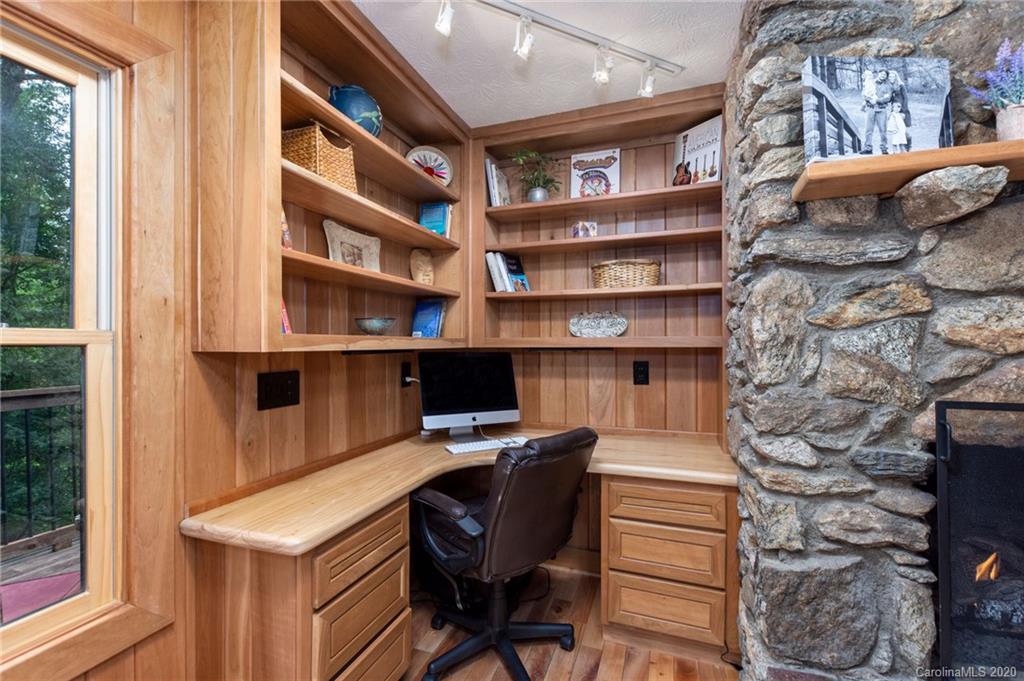 51 Mills Place Asheville NC 28804