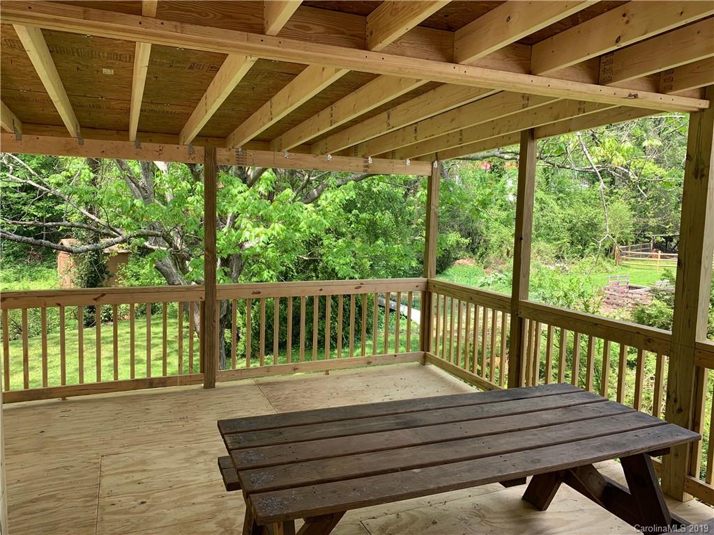 87 Covington Street Asheville NC 28806