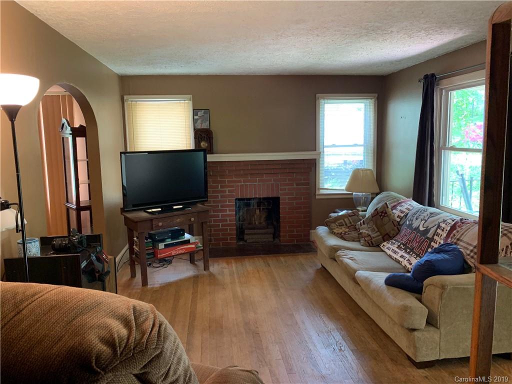 87 Covington Street Asheville NC 28806