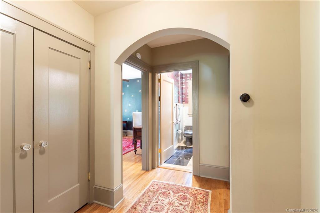 21 Pickwick Road Asheville NC 28803