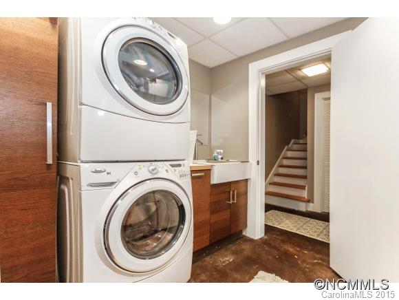 15 Grovewood Road Asheville NC 28804