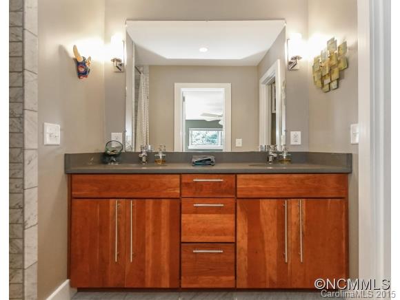 15 Grovewood Road Asheville NC 28804