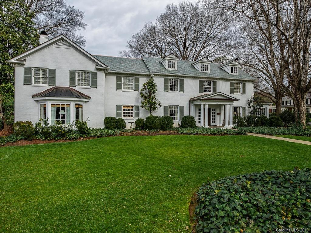 2241 Pinewood Circle Charlotte NC 28211