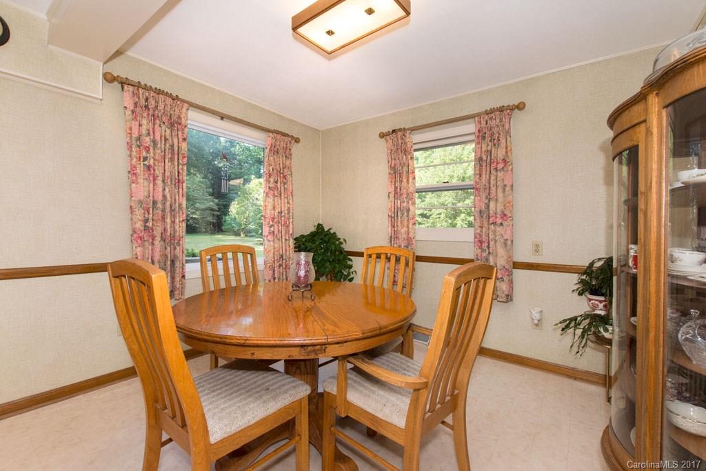 5 Canyon Cove Candler NC 28715