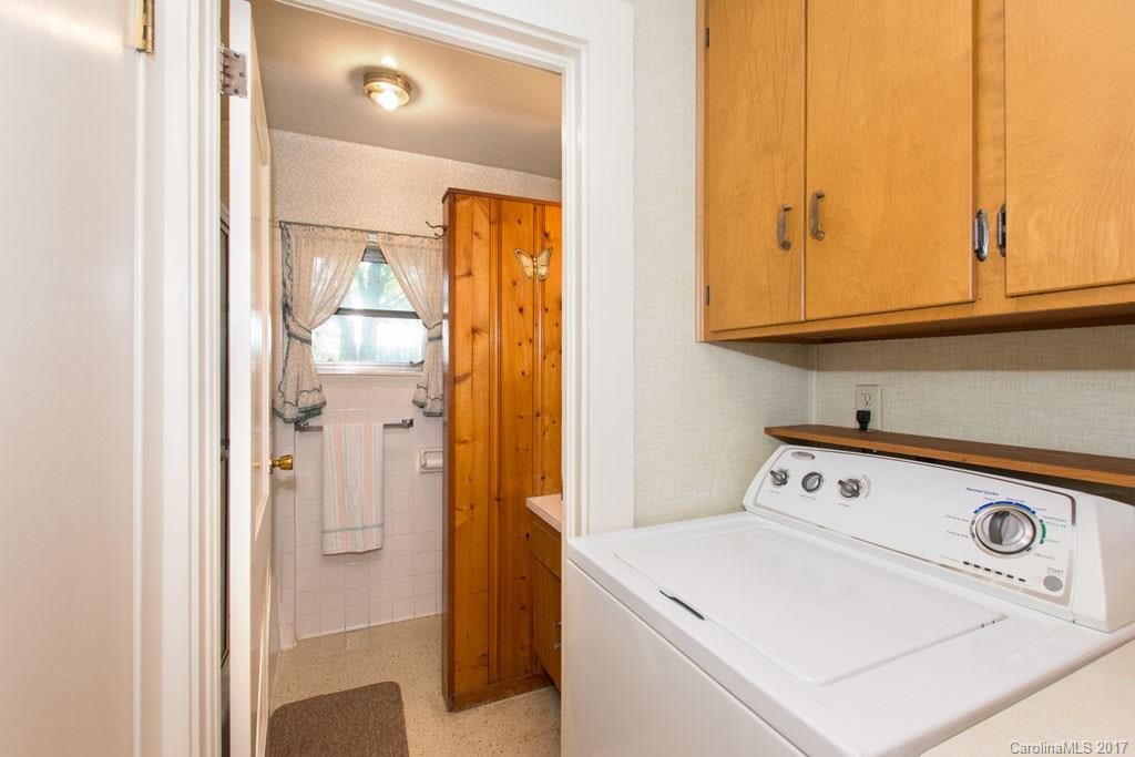 5 Canyon Cove Candler NC 28715