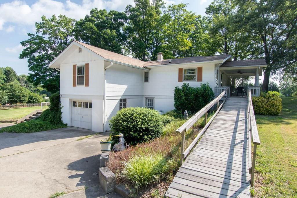 5 Canyon Cove Candler NC 28715