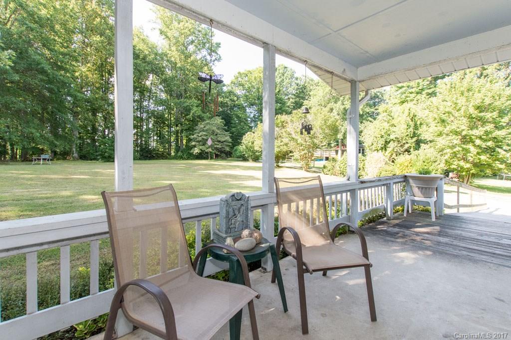 5 Canyon Cove Candler NC 28715