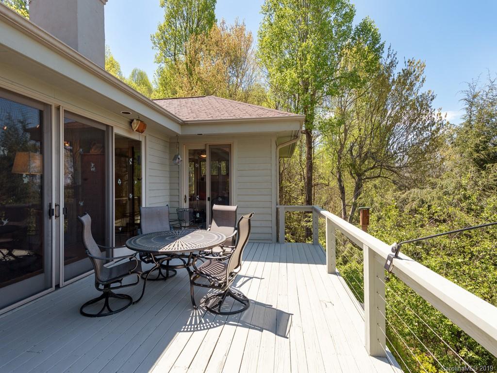 143 Inkberry Road Hendersonville NC 28739