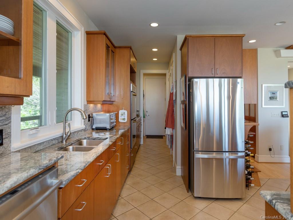 143 Inkberry Road Hendersonville NC 28739