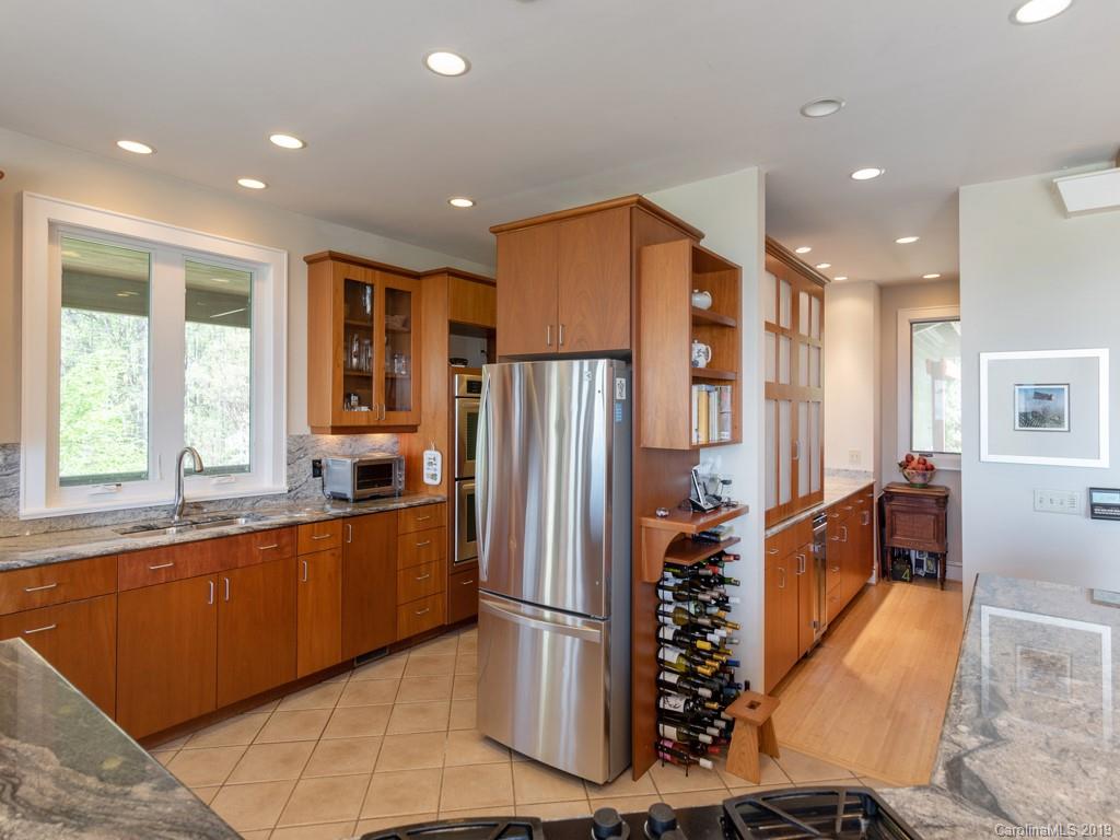 143 Inkberry Road Hendersonville NC 28739