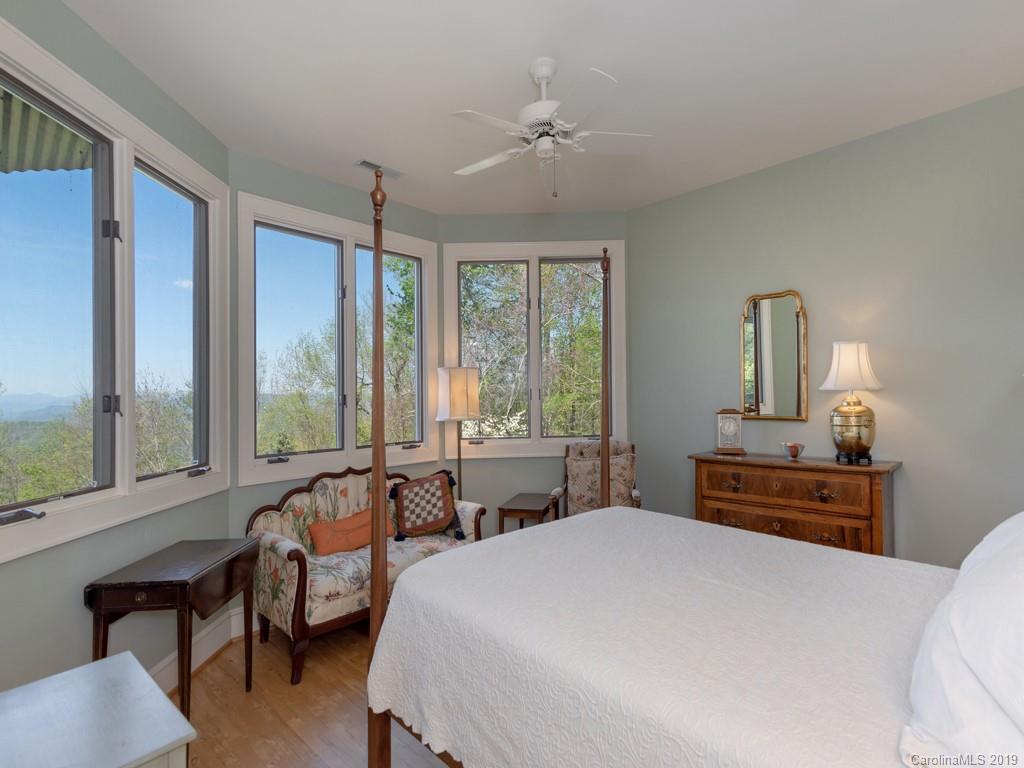 143 Inkberry Road Hendersonville NC 28739