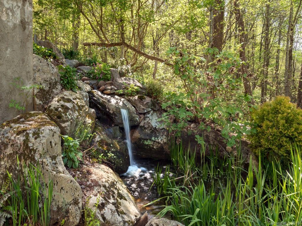 143 Inkberry Road Hendersonville NC 28739