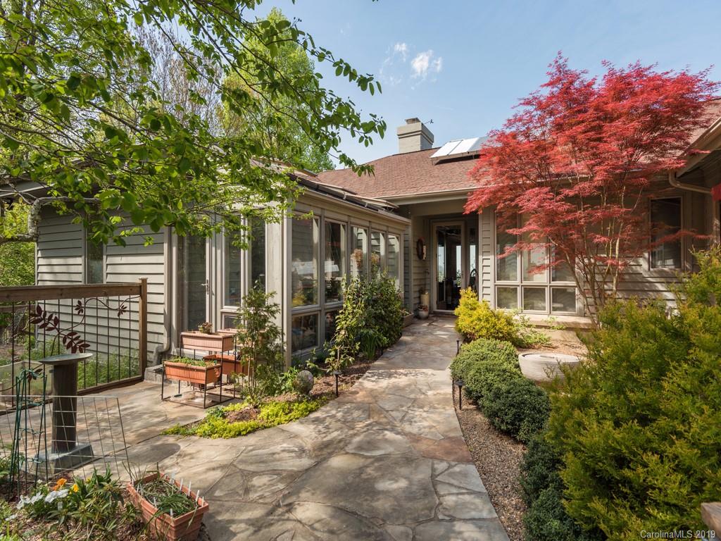 143 Inkberry Road Hendersonville NC 28739