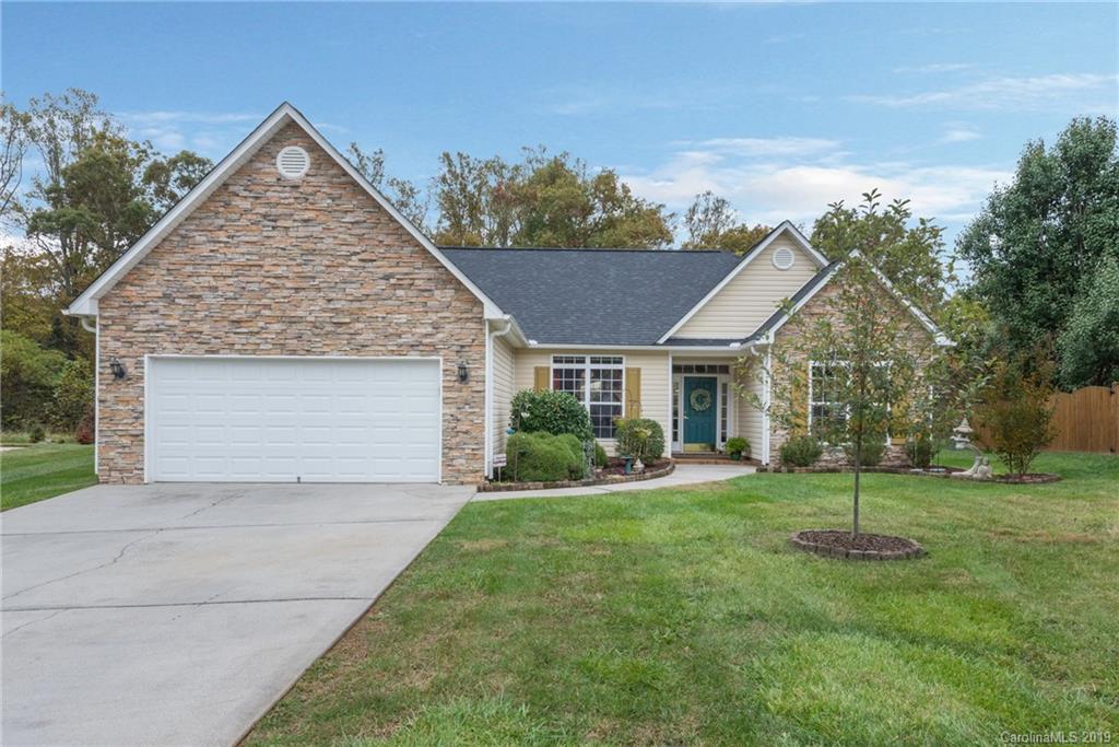 17 Hollow Crest Way Arden NC 28704