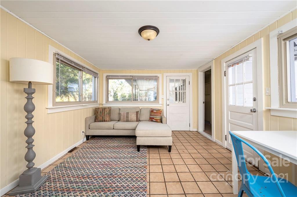 27 Herron Avenue Asheville NC 28806