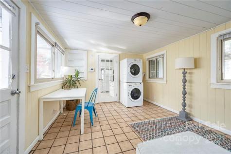 27 Herron Avenue Asheville NC 28806