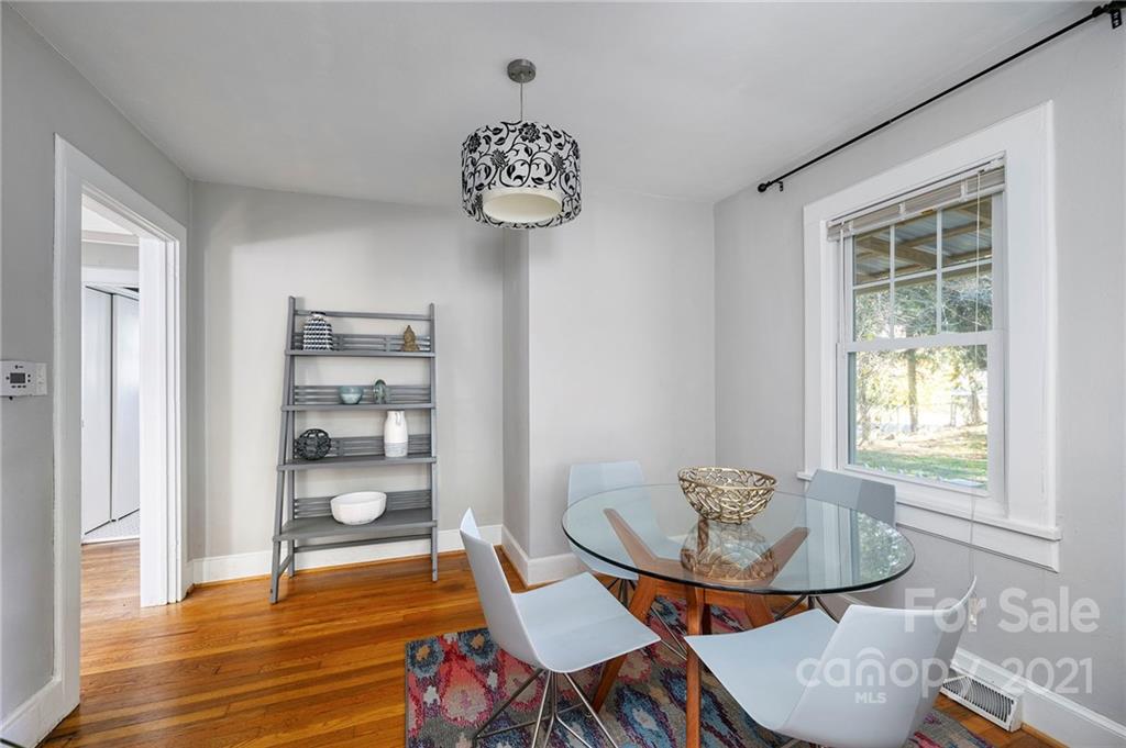27 Herron Avenue Asheville NC 28806