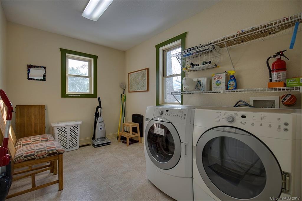 172 Mcminn Avenue Brevard NC 28712