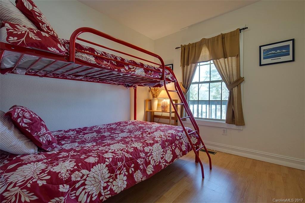 172 Mcminn Avenue Brevard NC 28712