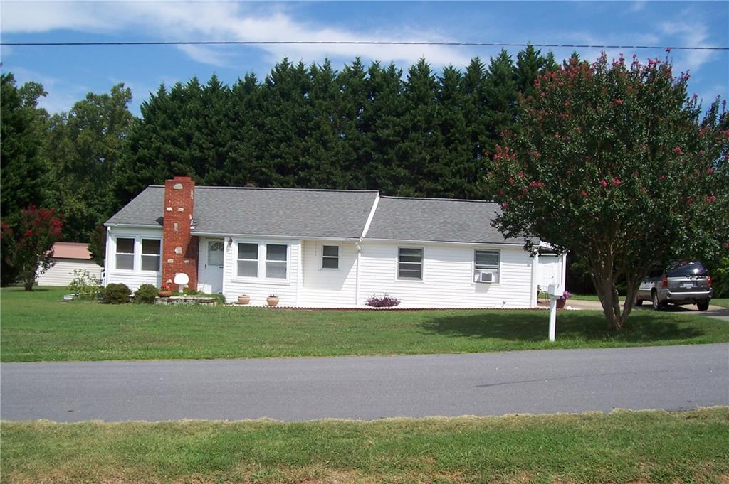 102 Cross Memorial Avenue Morganton NC 28655