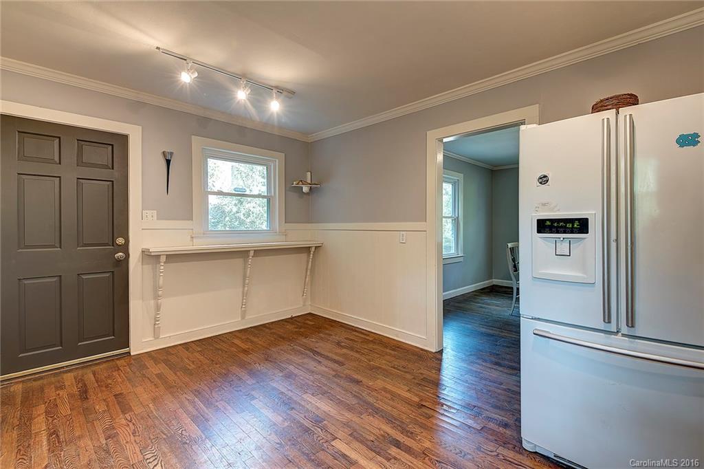 125 Aurora Drive Asheville NC 28805