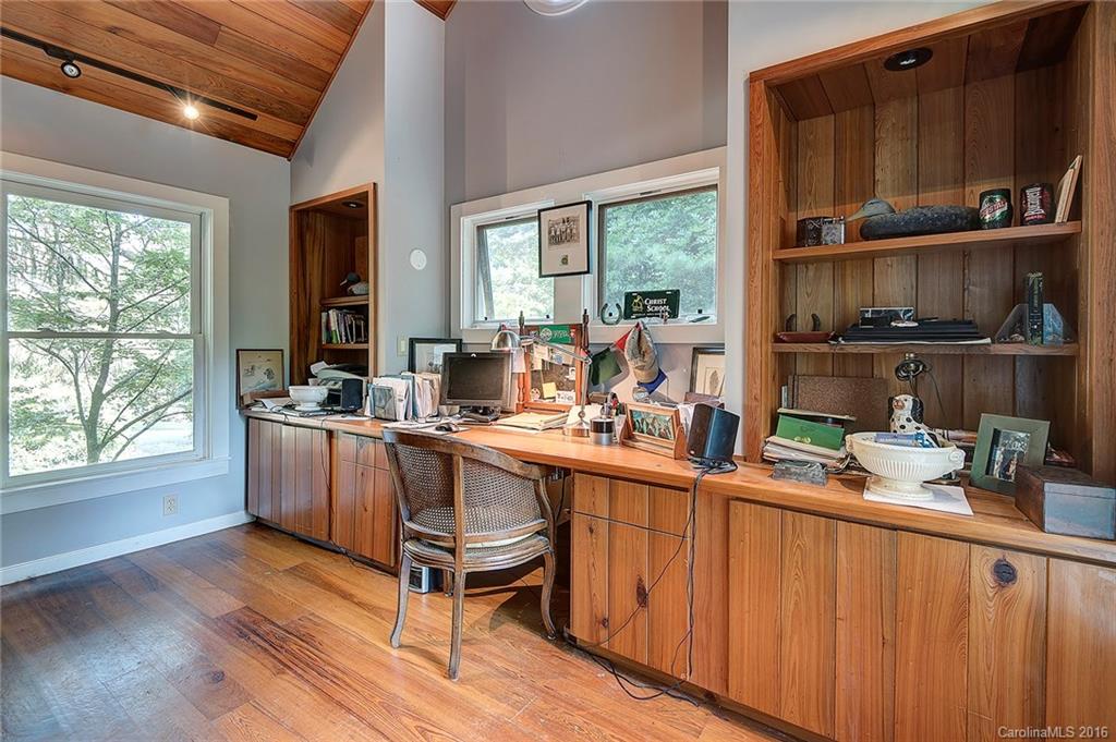 125 Aurora Drive Asheville NC 28805