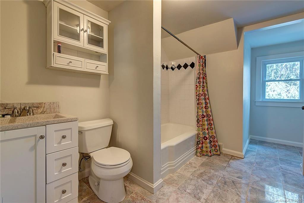 125 Aurora Drive Asheville NC 28805