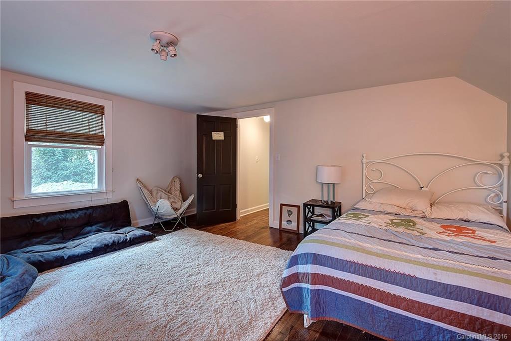 125 Aurora Drive Asheville NC 28805