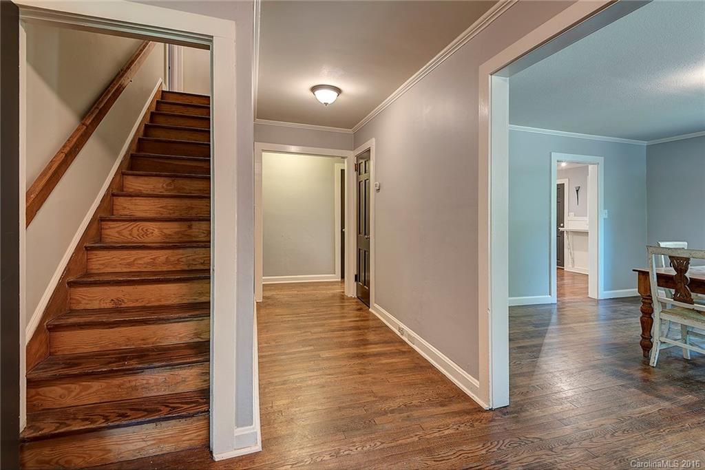 125 Aurora Drive Asheville NC 28805
