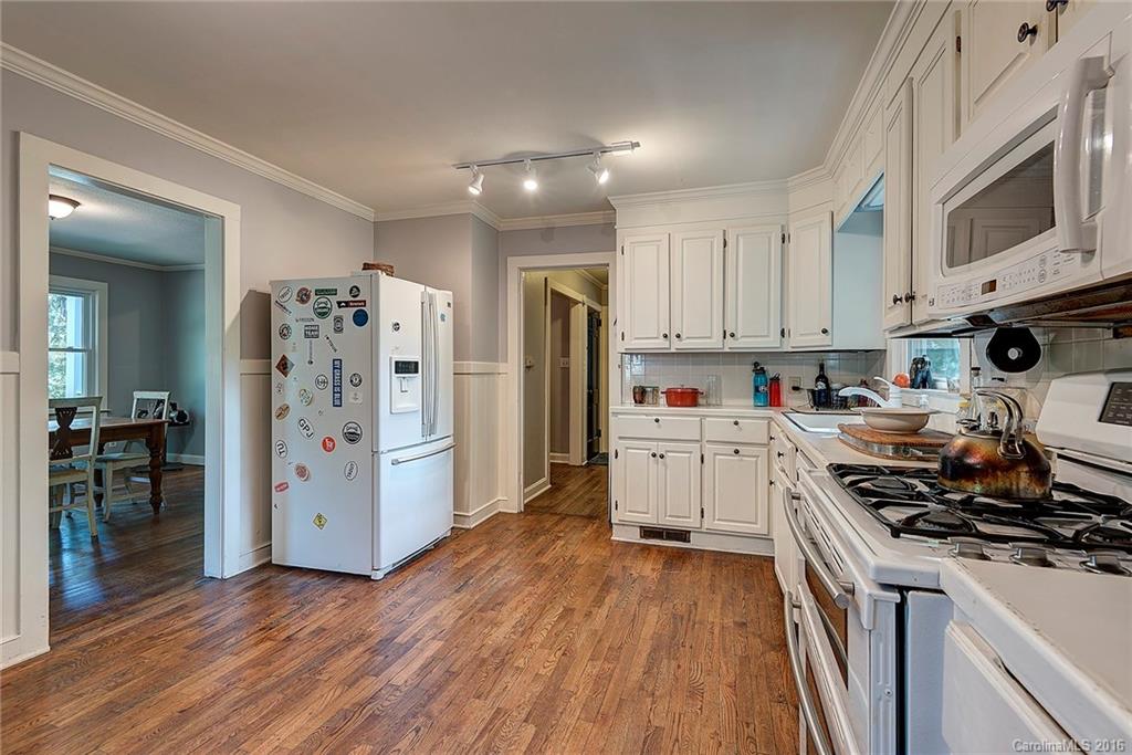 125 Aurora Drive Asheville NC 28805