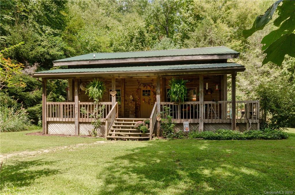 226 Clover Hollow Lane Penrose NC 28766