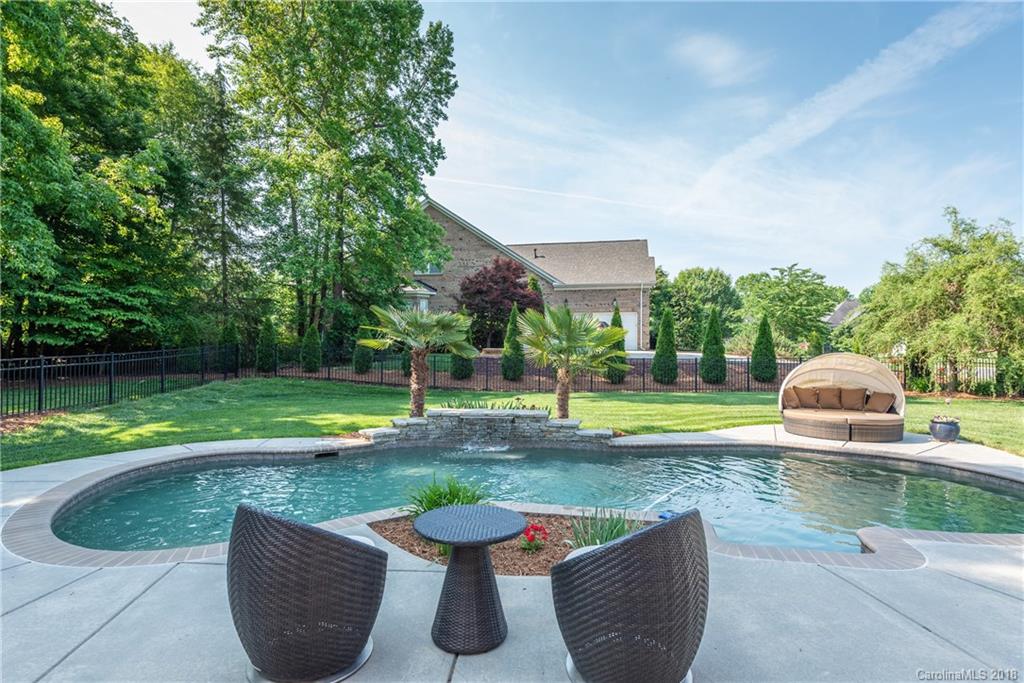 400 Adare Court Matthews NC 28104