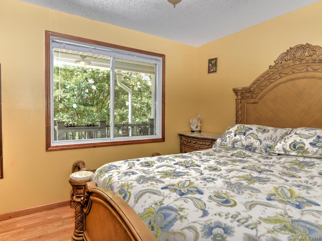 12 Peeler Drive Asheville NC 28803