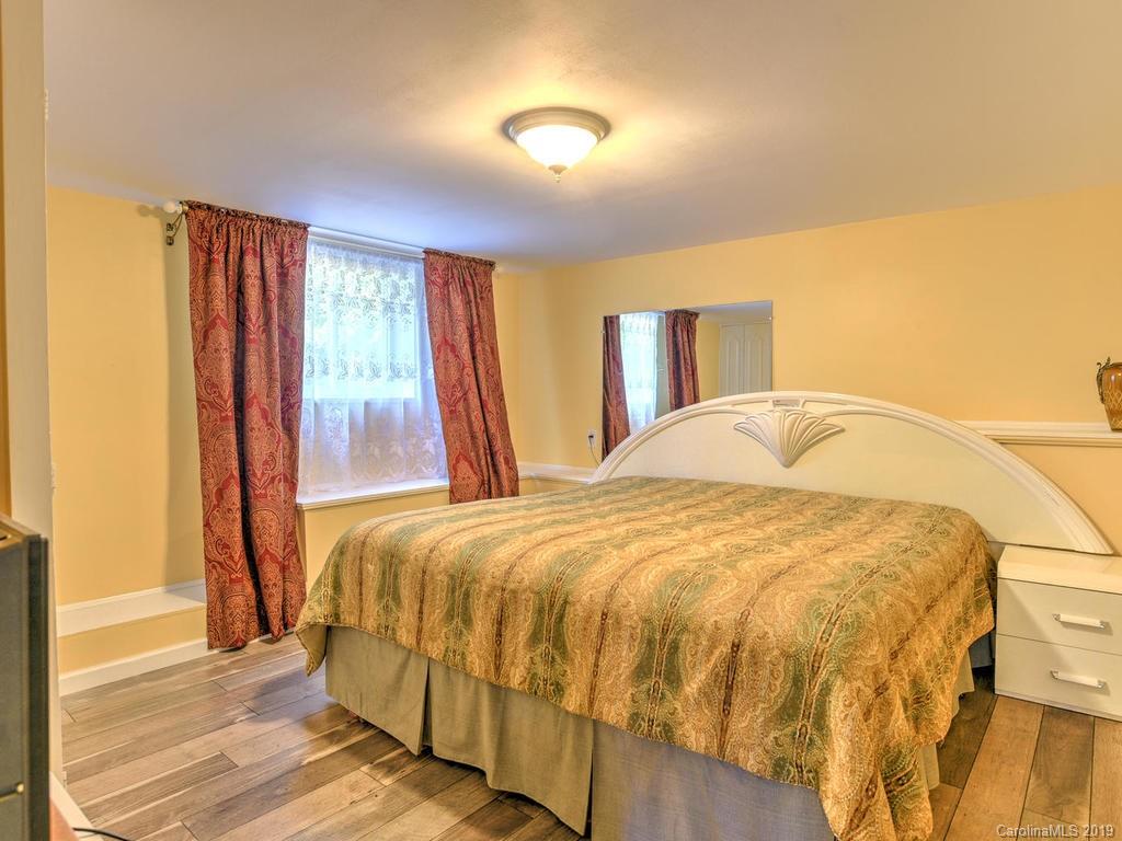 12 Peeler Drive Asheville NC 28803