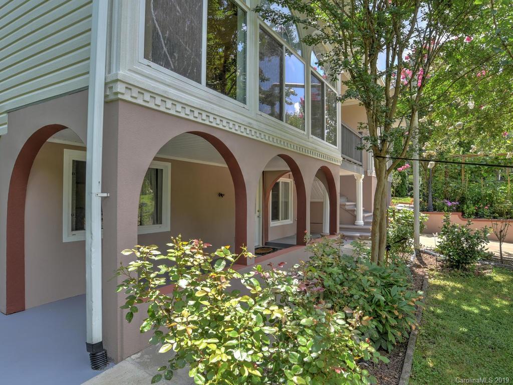 12 Peeler Drive Asheville NC 28803