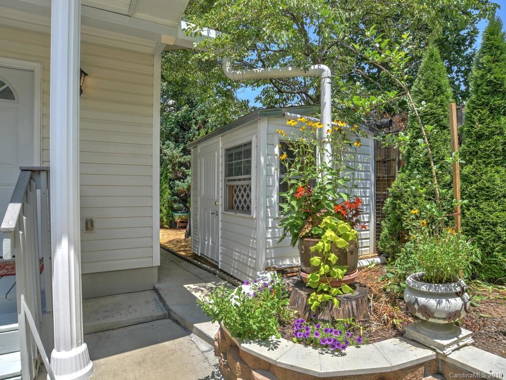 12 Peeler Drive Asheville NC 28803