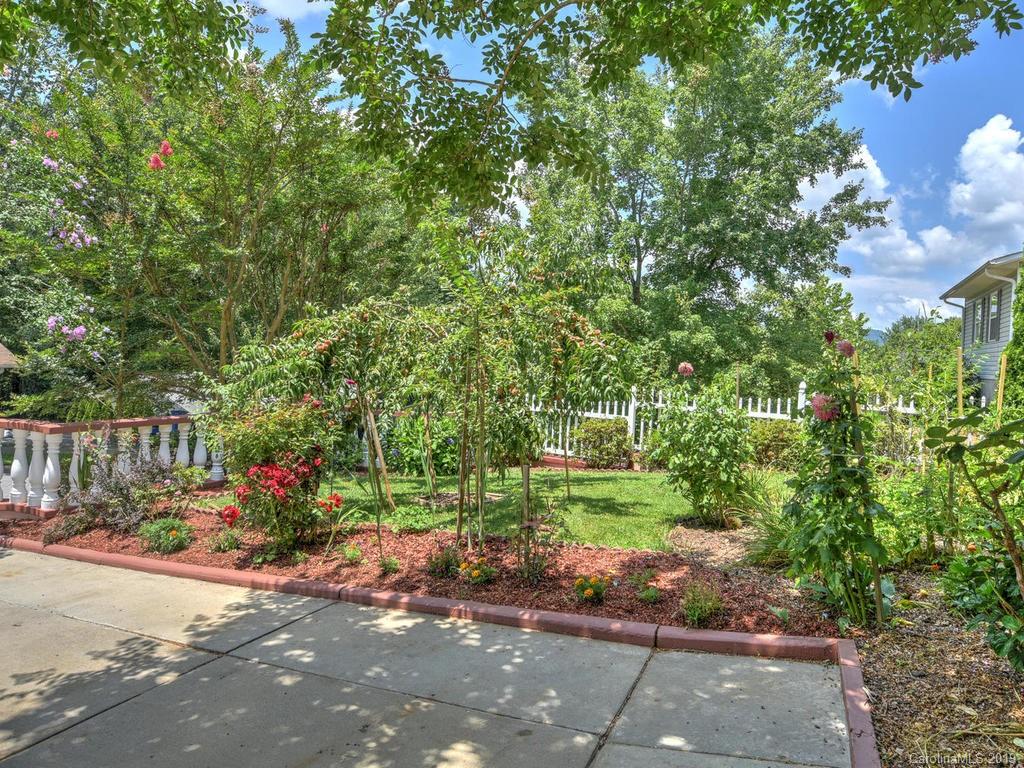 12 Peeler Drive Asheville NC 28803