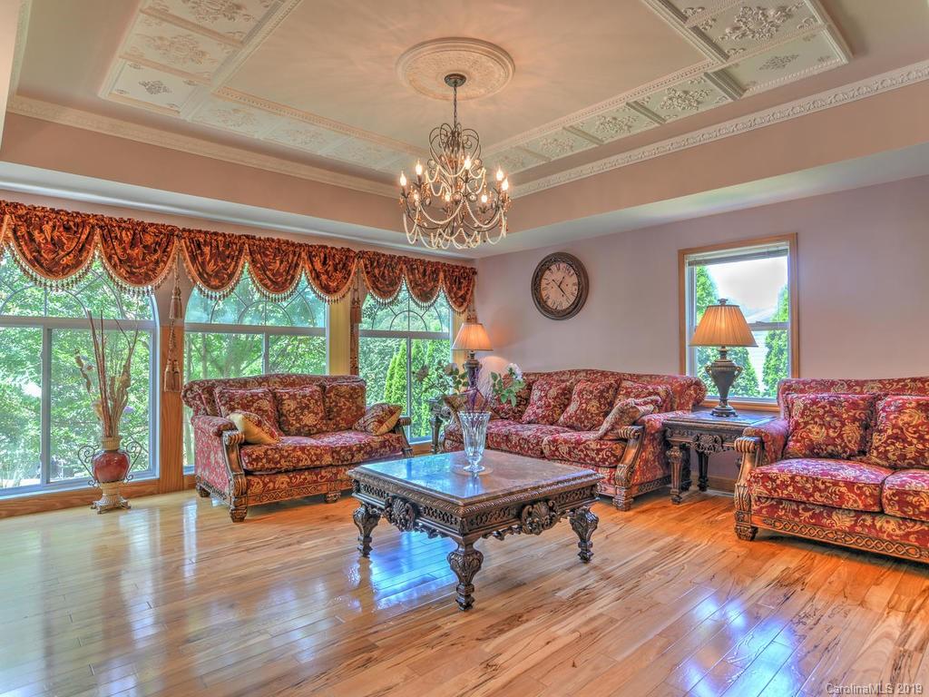 12 Peeler Drive Asheville NC 28803