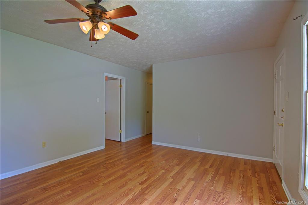 7 Glen Valley Drive Arden NC 28704