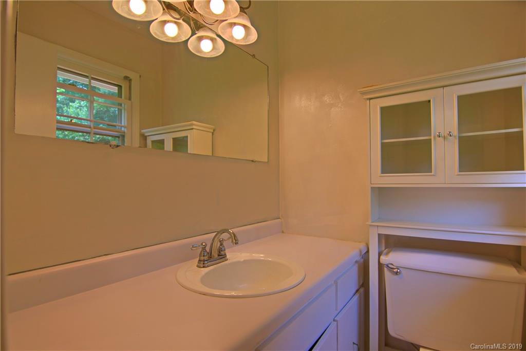 7 Glen Valley Drive Arden NC 28704