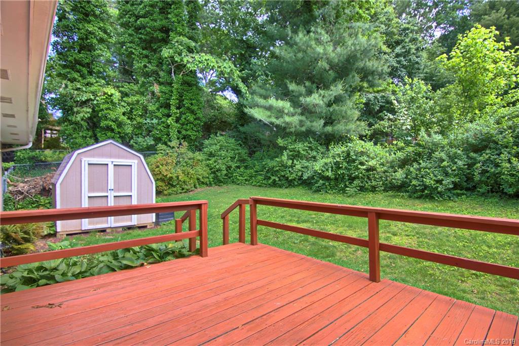 7 Glen Valley Drive Arden NC 28704