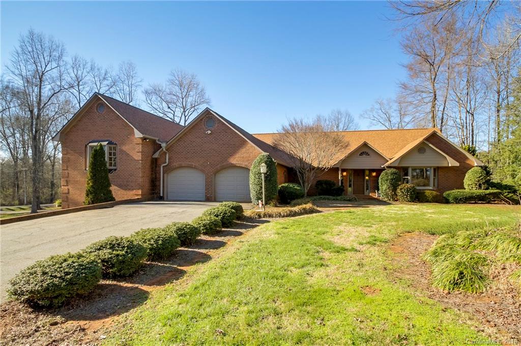 3109 Oakmont Road Statesville NC 28625