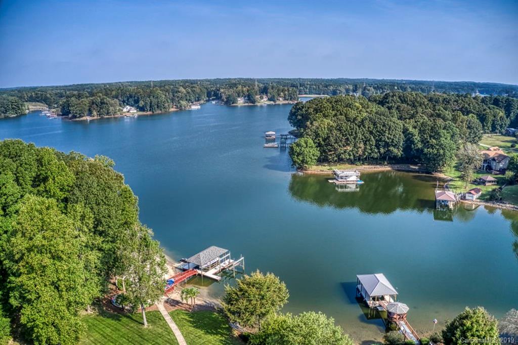 234 Bullfinch Road Mooresville NC 28117