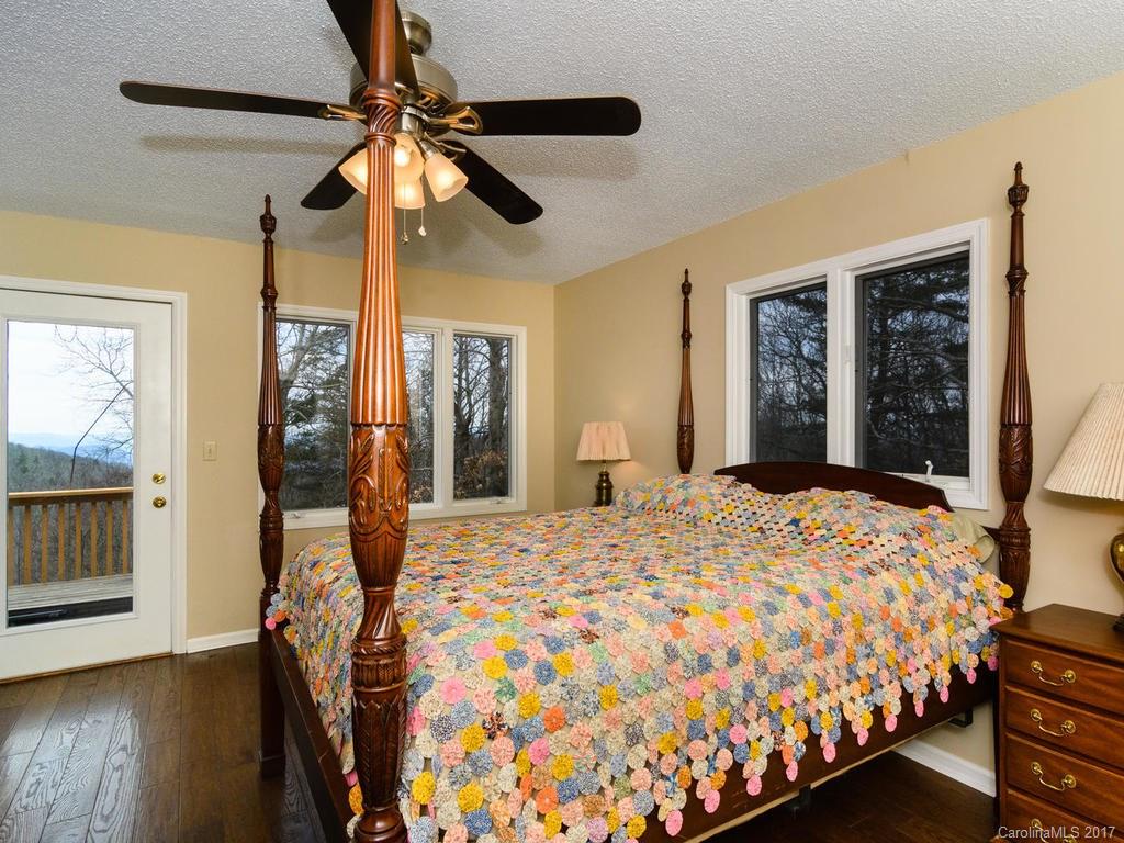 18 White Oak Forest Road Fairview NC 28730